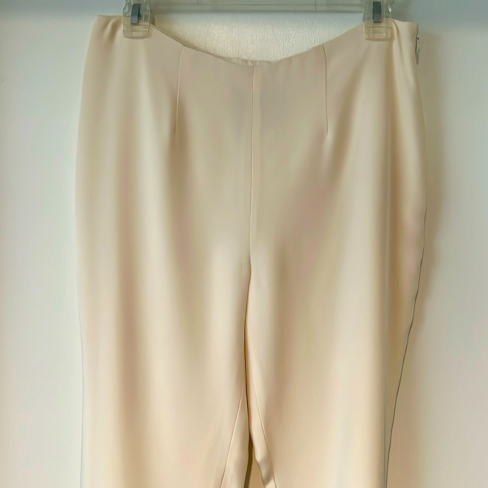 Worth New York Silk Cream Dress Pants Size 4
